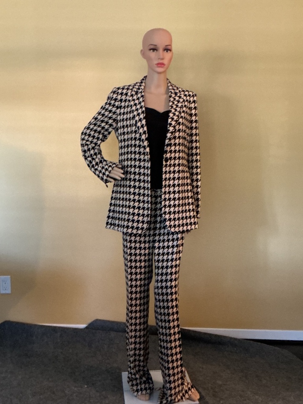Alice and Olivia NWT Pants Houndstooth Size 14
